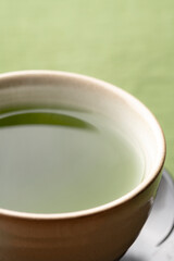 温かい緑茶