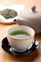 温かい緑茶