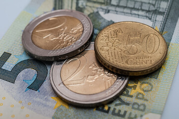 Lohn und Gehalt - Mindestlohn 2021 - 9,50,-€