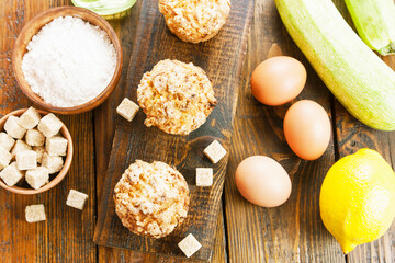 Muffins with zucchini and lemon