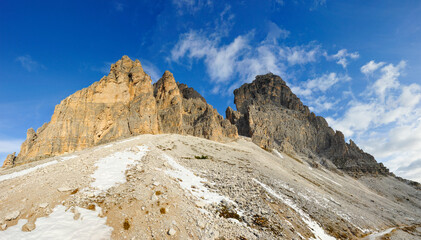 Landscape with snow and clouds at Lavaredo (Italy) - 411765447