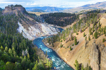 Fototapeta na wymiar Yellowstone river