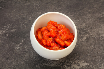 Baked kidney with tomato and pepper