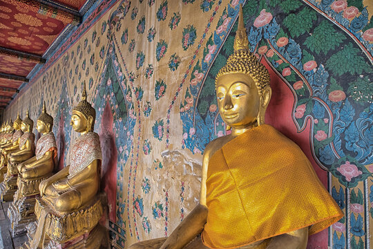 golden buddha statue at Thai temple