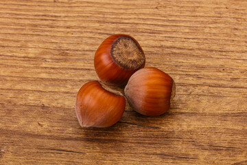 Obraz premium Hazelnut heap isolated over background