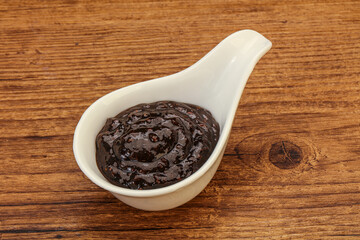 Black Pepper sauce in the bowl