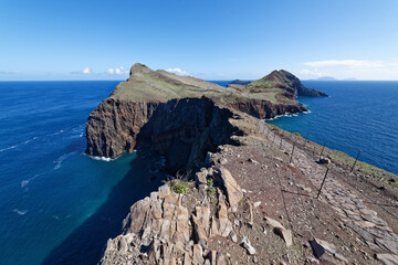 Portugal - Madeira - Naturschutzgebiet São Lorenço - Wanderweg - Steilwand