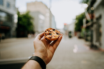 Pastel de Nata in street