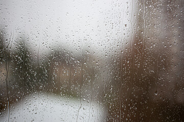 Regen an einer Scheibe