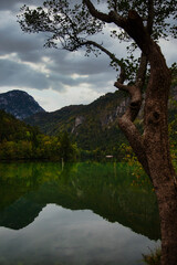 See in den Alpen im Sp&auml;tsommer