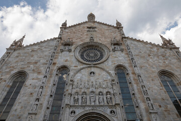 Obraz premium Closeup facade of Como Cathedral