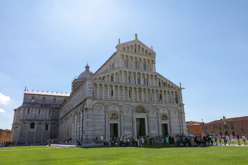 Fototapeta premium Panoramic view of Pisa Cathedral