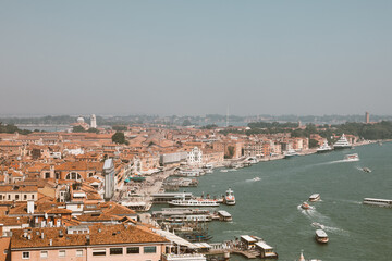 Obraz premium Panoramic view of Venice city with historic buildings and coast