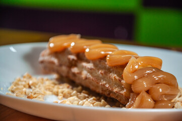 churros, doce de leite, amendoim