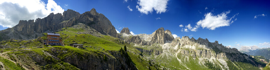 Obraz premium Rifugio nel gruppo de Catinaccio