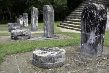 Paisajes y rincones de la ciudad arqueológica maya de Tikal, situada en la región de Petén, en el norte de Guatemala