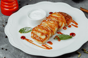 Cheesecakes with mint and sour cream. Yummy dessert