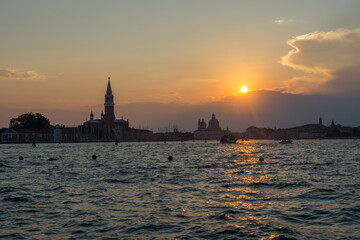 Fototapeta premium discovery of the city of Venice and its small canals and romantic alleys