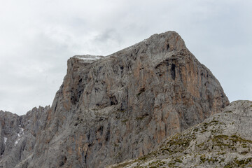 The upper start section of hiking track PR-PNP 24 to the magnificient summits of Mounts Pena...