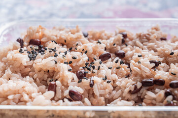 パックに入った赤飯