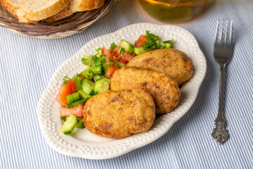 Turkish style meatballs ( Turkish name; Kadin Budu Köfte )
