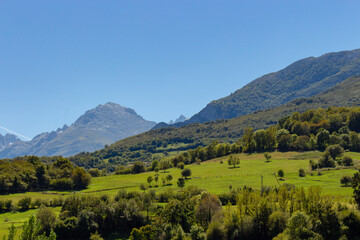 Fototapeta na wymiar Neverón ant Albo Peak in the Urrieles Massif or the Central Massif is a mountainous massif in the north of Spain, one of the three massifs that make up the Picos de Europa.