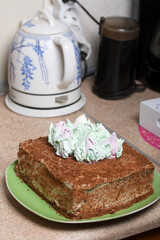 Honey cake decorated with zephyr tulips.