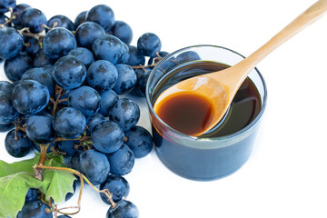 Grape molasses and fresh organic grapes