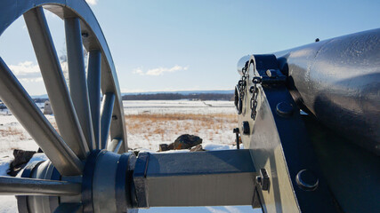 Cannon winter snow field battle