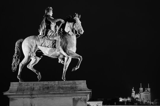 Statue équestre de Louis XIV, Place Bellecour, Lyon, France 