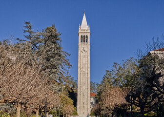 Fototapeta premium UC Berkeley Landmark During the Day