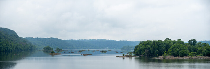 Obraz premium Rocks in the Susquehanna River