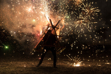 Quema de un torito tradicional de Guatemala