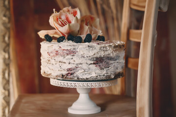 cake as a cake for a celebration in a beautiful boho arrangement.