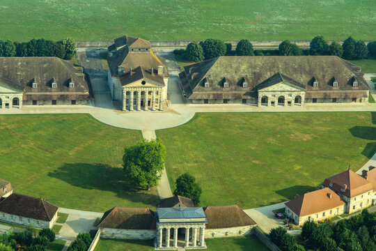 Saline Royale Arc et Senans - Vue a&eacute;rienne