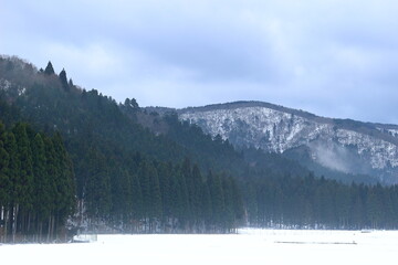 冬の近江の風景
