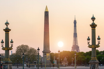 Obraz premium France, Paris, Place de la Concorde and Eiffel tower at sunet