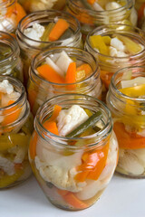 Giardiniera in barattolo.