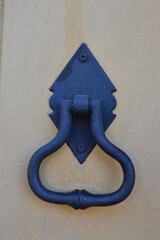 door knocker