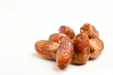 dates fruit , famous for it in the regions of [Al-Qatif, Al-Qassim, Al-Kharj and Al-Hasa] in Saudi Arabia. It is characterized by preserving its good flavor after a long period of storage.