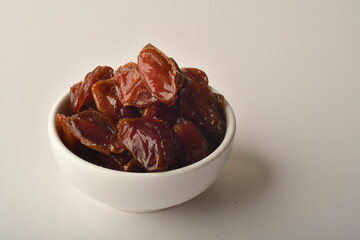 dates fruit , famous for it in the regions of [Al-Qatif, Al-Qassim, Al-Kharj and Al-Hasa] in Saudi Arabia. It is characterized by preserving its good flavor after a long period of storage.