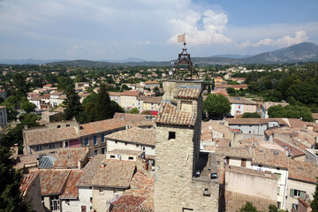 Fototapeta na wymiar Belfried und Altstadt von Malaucene, Provence