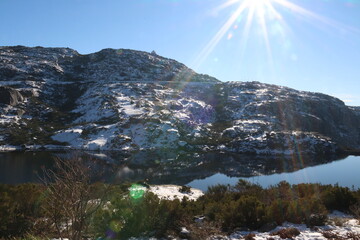 Serra da Estrela com Sol e neve