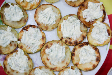 close the plate with canapes