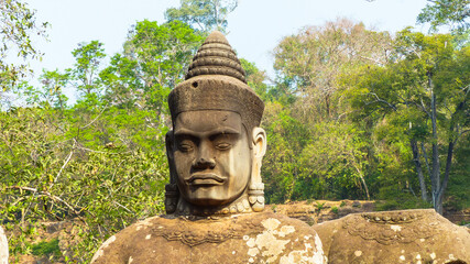 buddha statue
