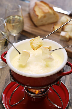 traditional cheese fondue, swiss cuisine