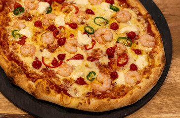 Prawn Pizza with red pepper