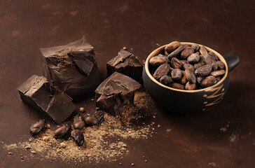 dark chocolate pieces, with cocoa beans, sweets
