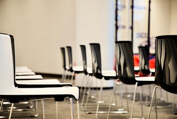 waiting room empty meeting room booking conference  earlybird