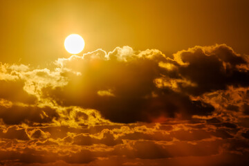 Obraz premium Sunset sunrise with clouds, light rays and other atmospheric effect